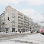 Srodmiescie Modern Apartment Krucza By Renters Prestige